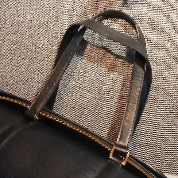 AUTHENTIC LOUIS VUITTON BLACK EPI SET HANDBAG - Picture 16 of 16